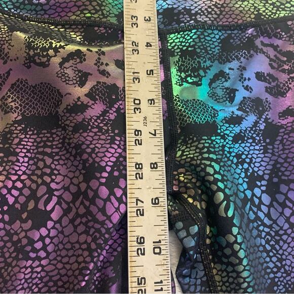 CVG Constantly varied gear size small black iridescent leggings ankle workout li - Picture 6 of 7